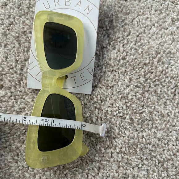 NEW urban outfitters kittie rectangle sunglasses 🤍 - Picture 10 of 13